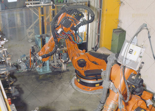 焊接<a href='http://m.jinchanzhuangshi.com' target='_blank'><u>機(jī)器人工作站</u></a>