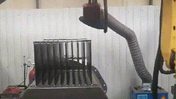 波紋變壓器油箱焊接機器人系統(tǒng)？實例詳解